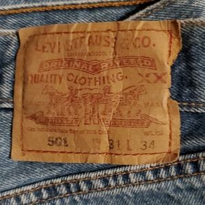 Vintage Levis 501 button fly jeans
